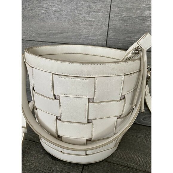 Alfani ivory bag crossbody women adjustable bag - Picture 2 of 8